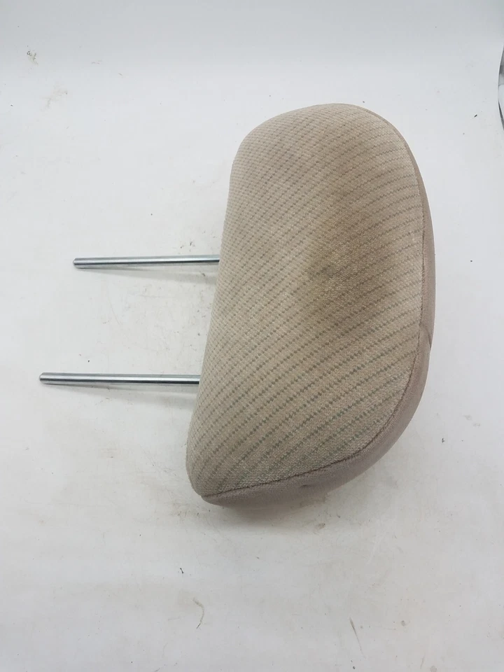 Левый передний подголовник со стороны водителя для Mazda 626 1998-1999 годов выпуска желтовато-коричневый б/у в заводской упаковке от оригинального производителя - Изображение 3 из 4