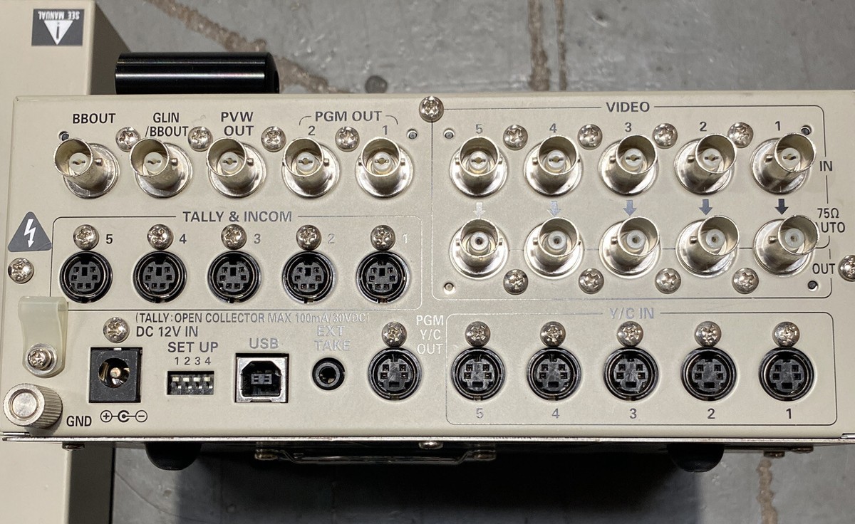 【ジャンク】Panasonic スイッチャー AW-SW350 Panasonic AW-SW350 5-Input Video Switcher w/AW-PS505A Power