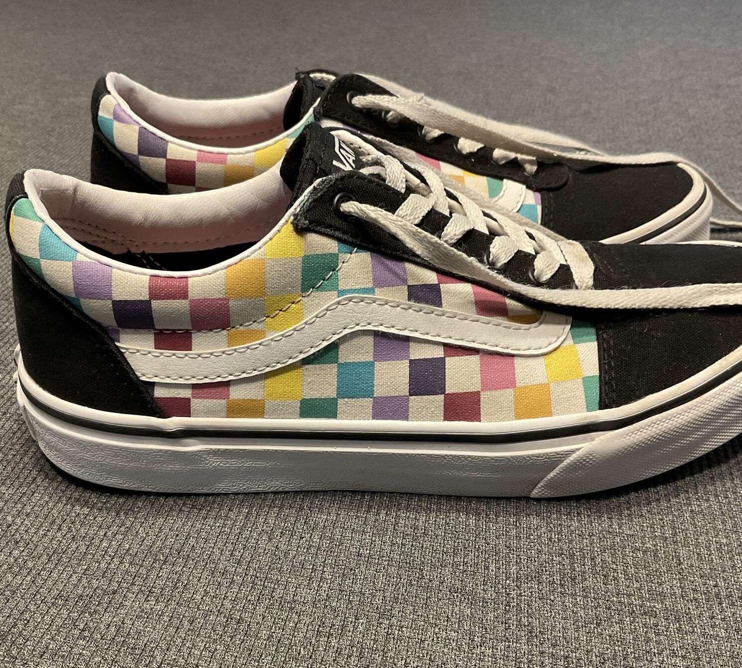 VANS Sneakers Checkered Rainbow Skate Shoes Adult Women's Size