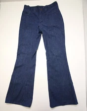 Vintage Wrangler Blue Jeans Womens 30x32 Flare Leg Patch Pocket Made in USA