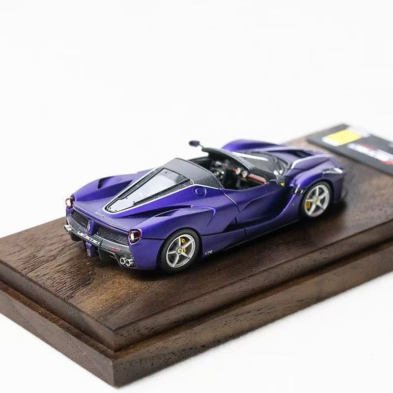 DMH 1:64 Purple Ferrari LaFerrari Resin Limited Edition Car Model