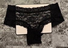 NWT VICTORIA'S SECRET PINK MEDIUM BLACK FLORAL LACE CHEEKY PANTIES