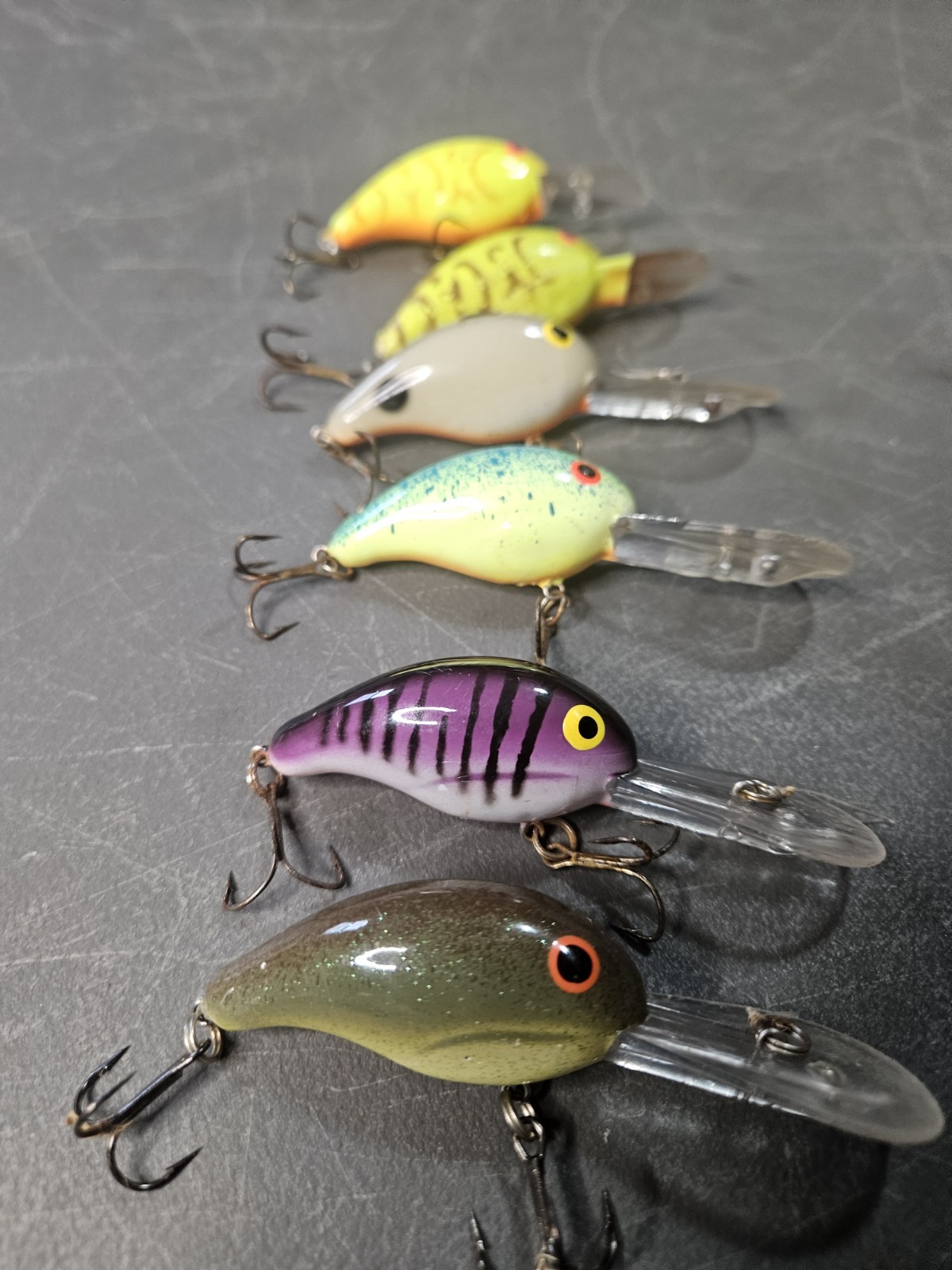 13 Vintage Bandit Lure Lot 200 & 300 Series Good Colors Good Used Lures