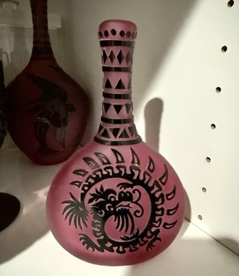 Fellerman & Raabe Cameo Bottle Purple Red Dragon Design Beautiful 7.5 inches