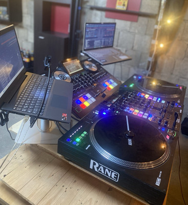 2 Rane Twelve MK 1 und MK 2 plus 1 Mixars Quattro Preis ist auf VB Basis