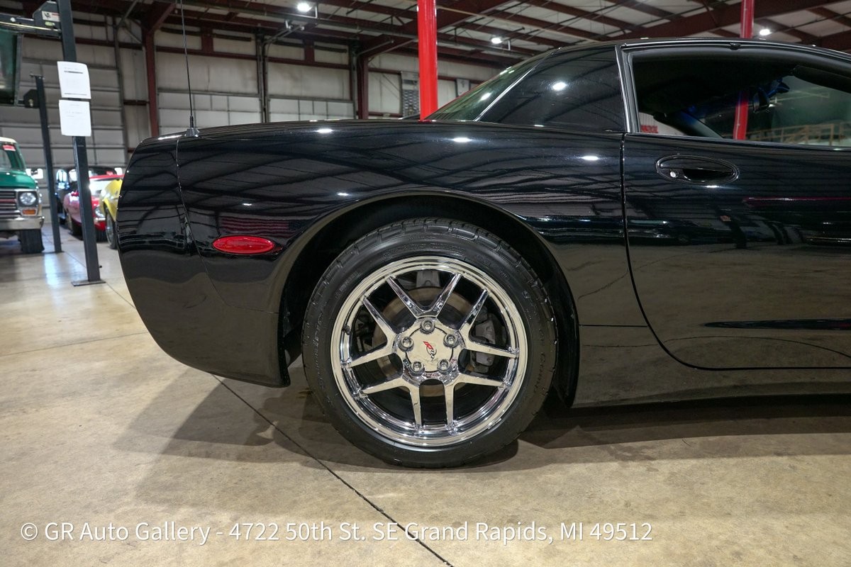 1999 Black Chevrolet Corvette   | C5 Corvette Photo 9