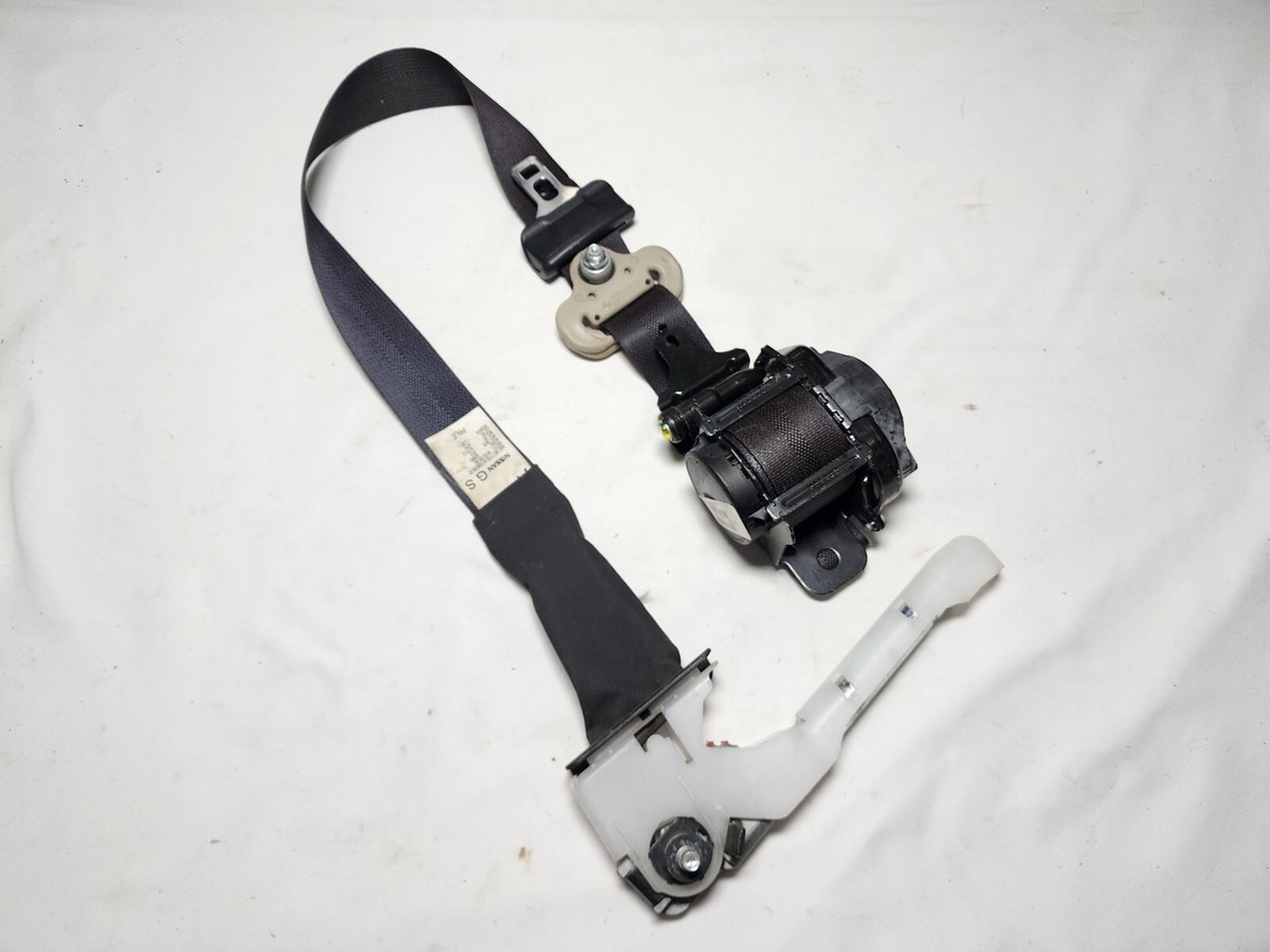 yazar227ページです。 2015-2017 Nissan Sentra Passenger Front Seat Belt Retractor