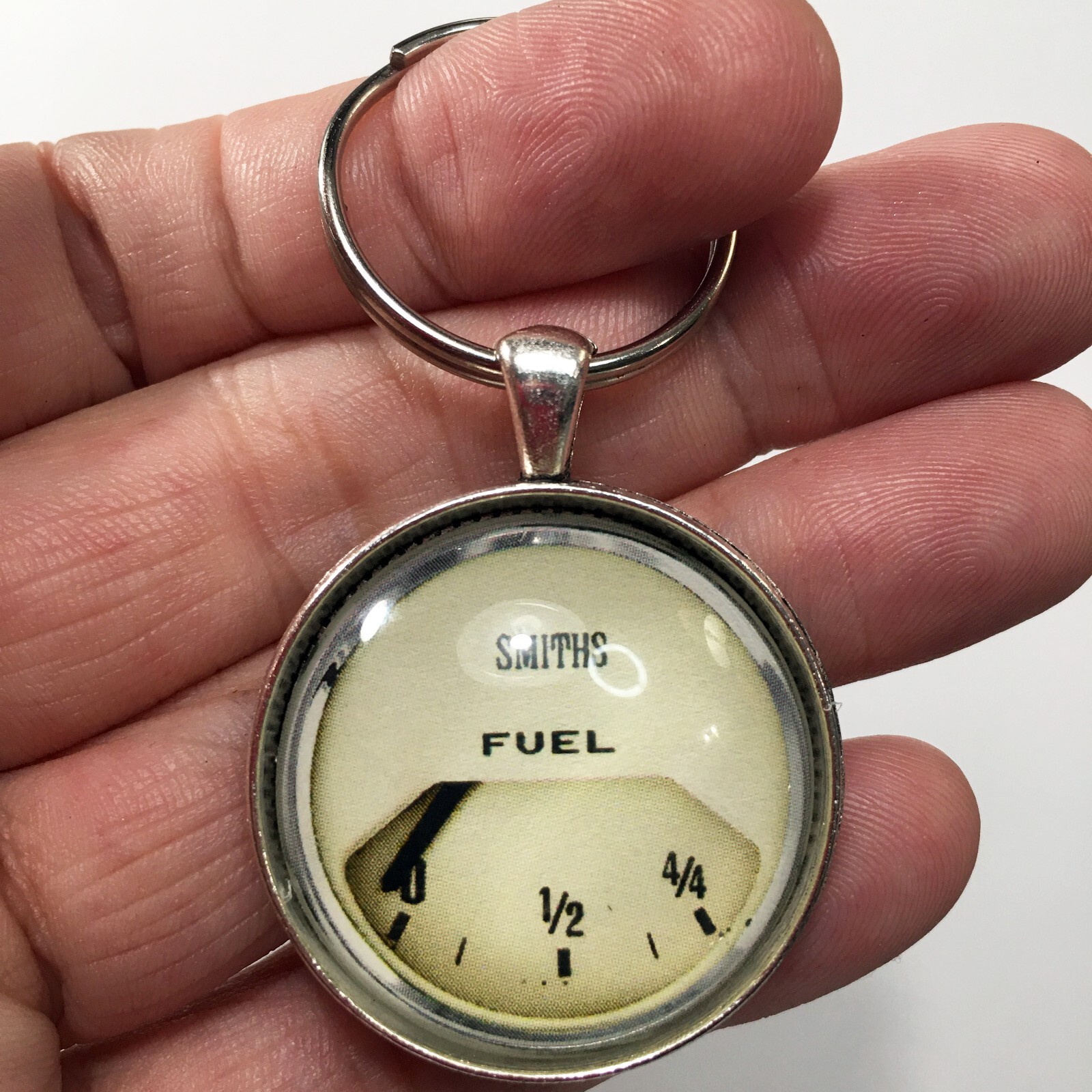 Vintage Smiths Car Fuel Gauge Mini Keychain Retro Accessory