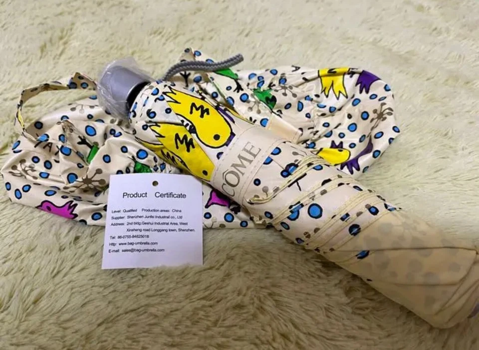 Umbrella YAYOI KUSAMA × LANCOME Folding Type Limited Edition diameter 35inch Foto 2 de 4