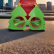 New with Tag - Wondershop Light-Up Flashing Christmas Tree Shape Glasses
