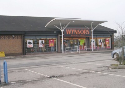 Photo 6x4 Wynsors World of Shoes - Tong Street  c2010