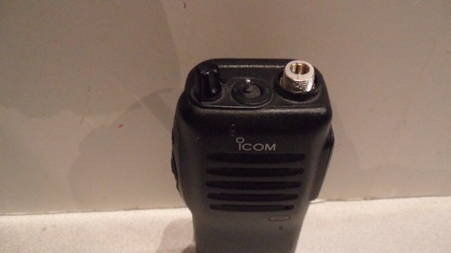 Icom IC-F21S UHF (440 - 470) MHz 2 Channel 4 Watt Radio (IC-F21S UHF) - Picture 2 of 5