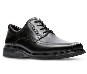 clarks un kenneth black