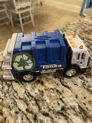 Toughest Mini Hasbro Tonka Garbage Truck Recycling Blue Light Sound Trash Tough