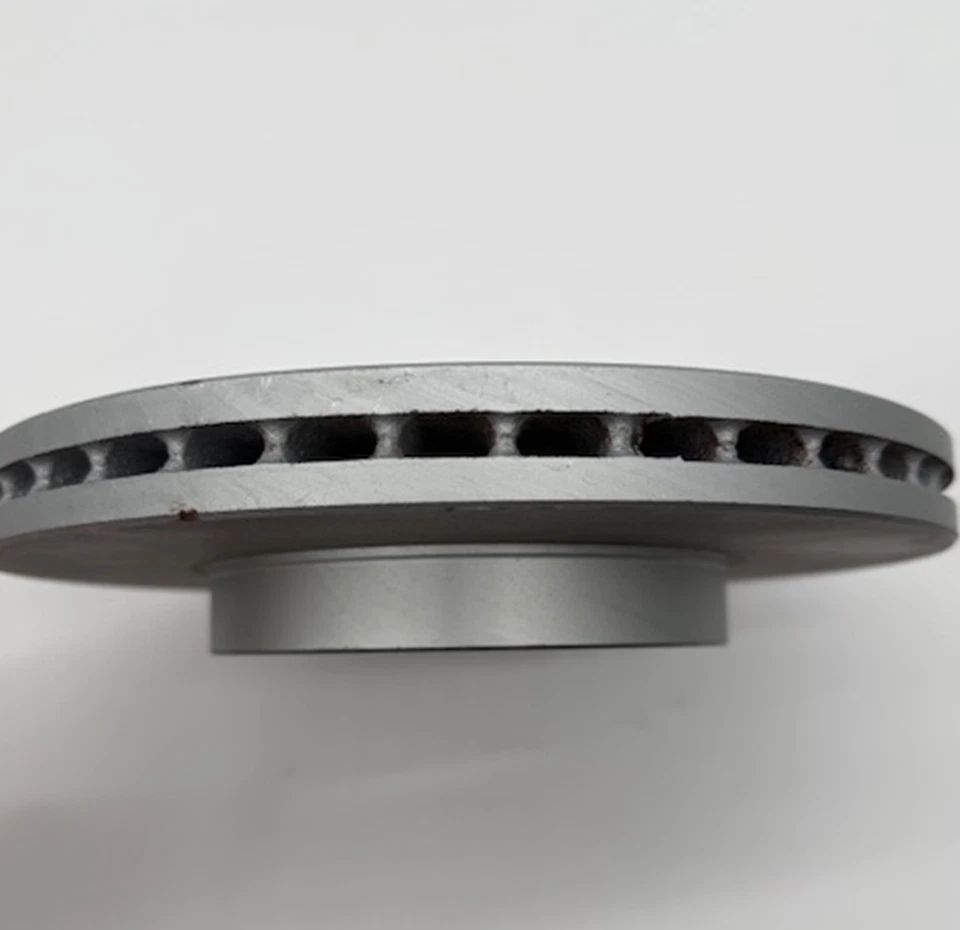 Genuine GM 96312559 Front Brake Rotors (Pair) — Fits 1999-2002 Daewoo Nubira 2.0 - Image 3 of 4