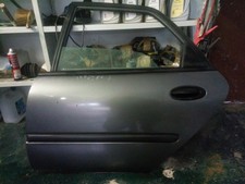 Porte arrière et accessoires Renault LAGUNA