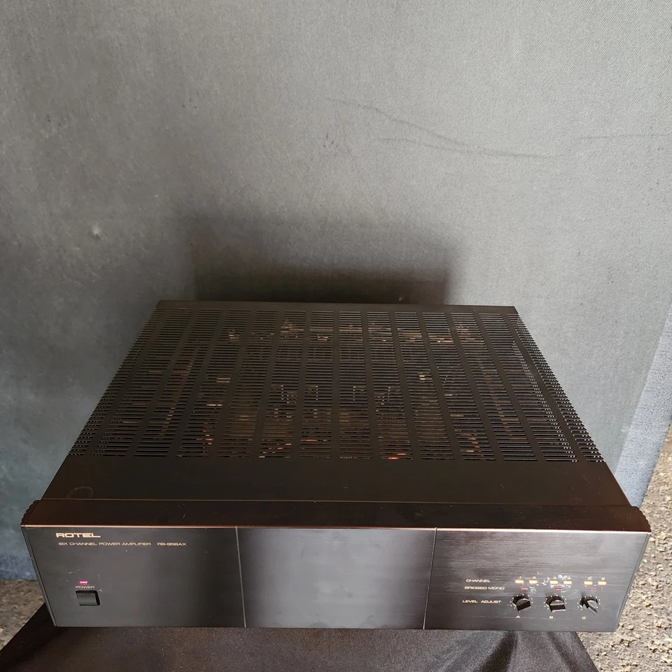 Rotel RB-956AX Amplifier - tested working condition - Image 2 of 4