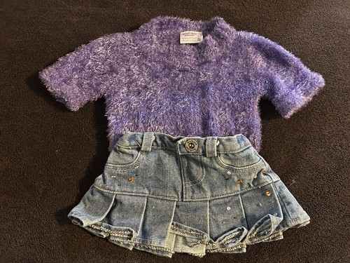 Build-A-Bear flauschiges lila Hemd mit Jeansrock gebraucht, in einwandfreiem Zustand