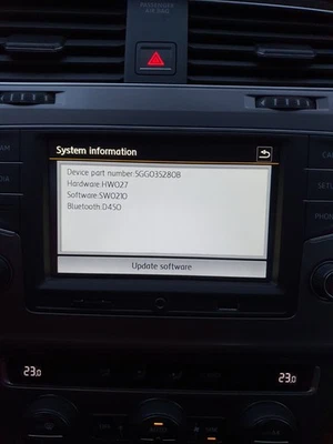 autoradio WV golf 7 avec façade - Photo 1/4