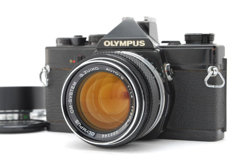OLYMPUS OM-1 35mm SLR w/ G.ZUIKO AUTO-S 50mm f1.4 Lens (oku542)
