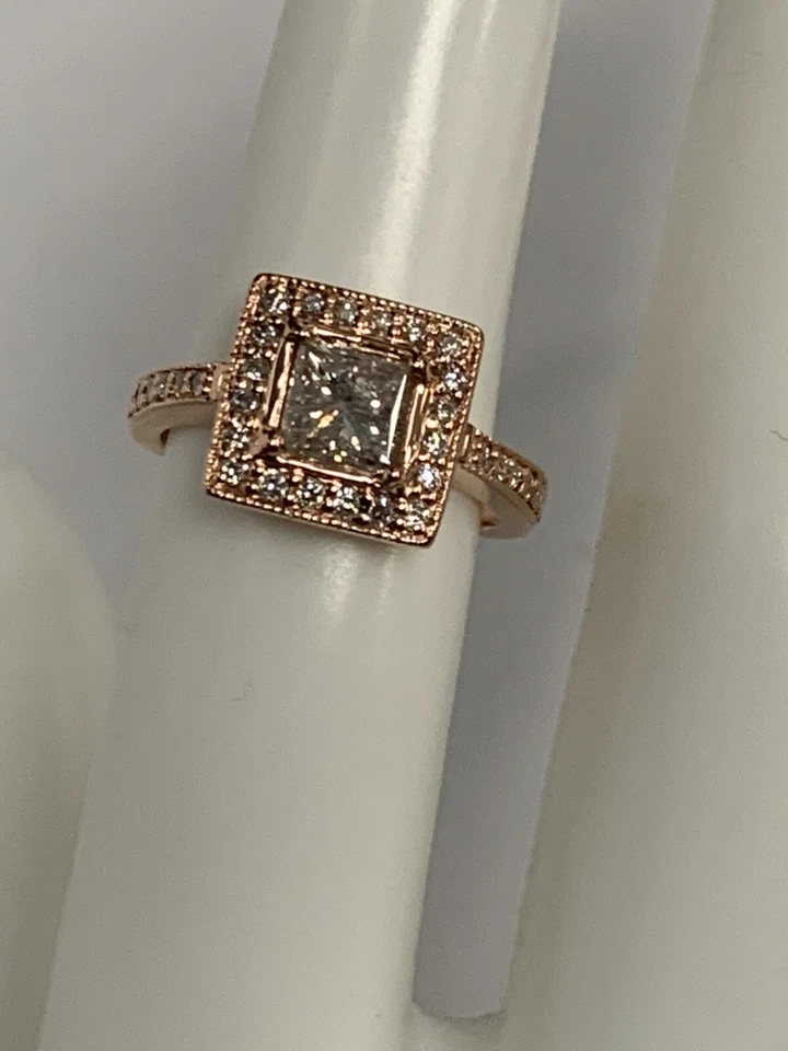 14K ROSE GOLD PRINCESS CUT DIAMOND ENGAGEMENT RING - Image 2 of 4