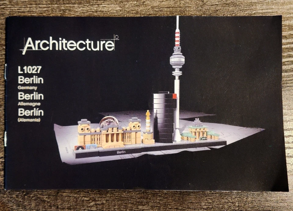 New Architecture Skylines Berlin | 289 Pcs 100% Accurate Sealed, Unbranded Set - Image 3 of 4