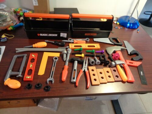 45 Stck. Black & Decker Kunststoff Spielzeug Werkzeugkästen & Werkzeuge vorgeben zu spielen - Bild 1 von 12
