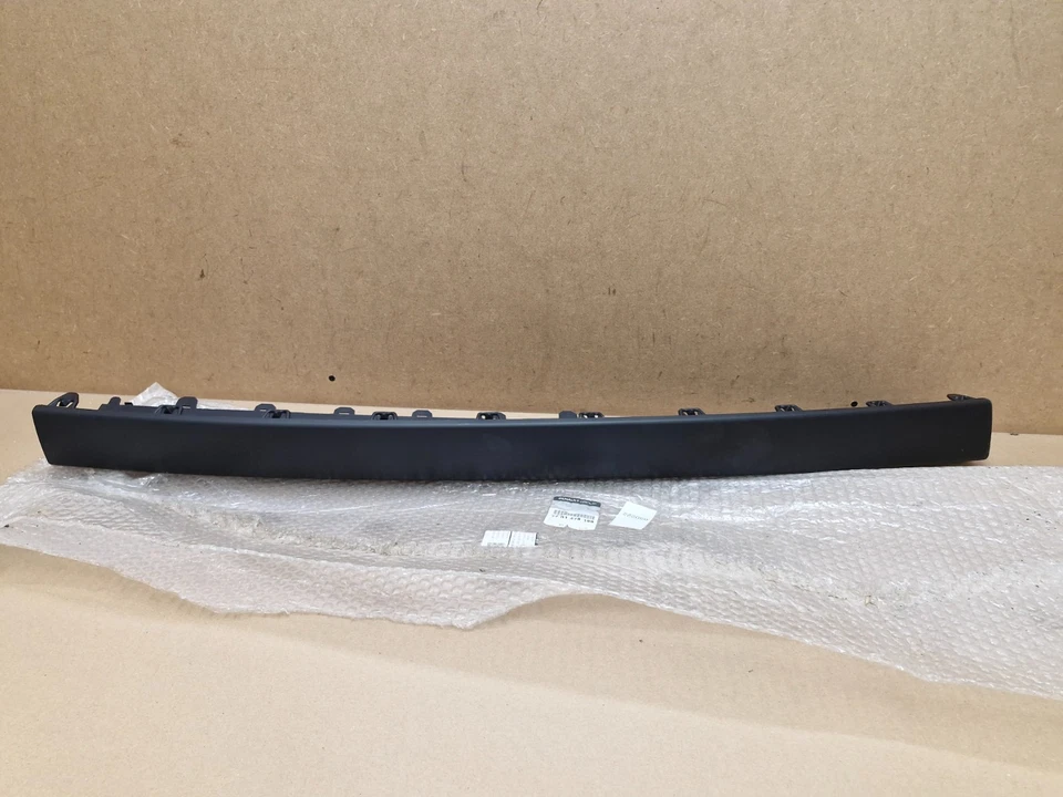 Renault Kangoo Rear Bumper Centre Moulding Trim 7701478198 Mk2  Genuine NEW - Image 2 of 4