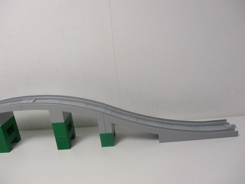 LEGO Duplo rails de chemin de fer / voies pont gris clair - Photo 2/3