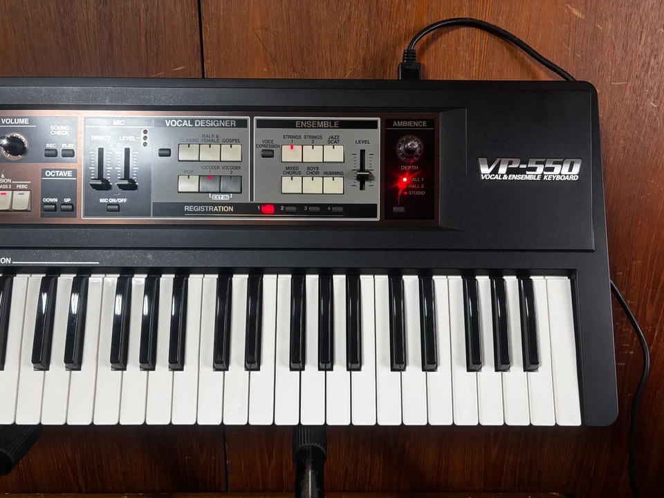Roland VP-550 Vocal & Ensemble Keyboard - Image 3 of 4