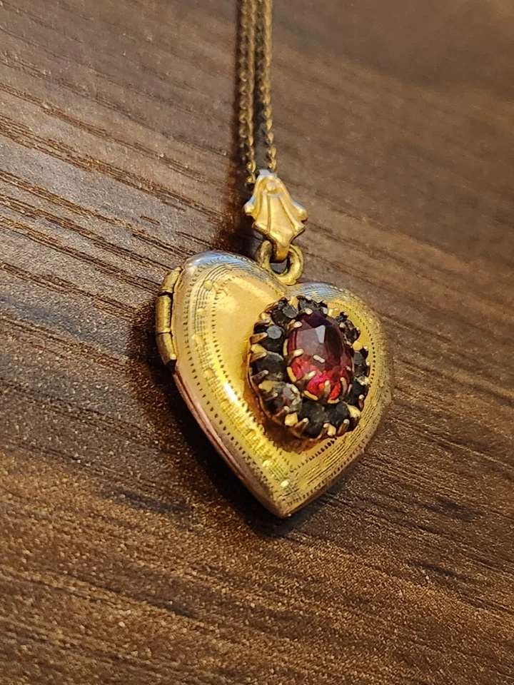 Heart Locket with Red Rhinestone Chain Necklace *broken Clasp* - Image 2 of 4