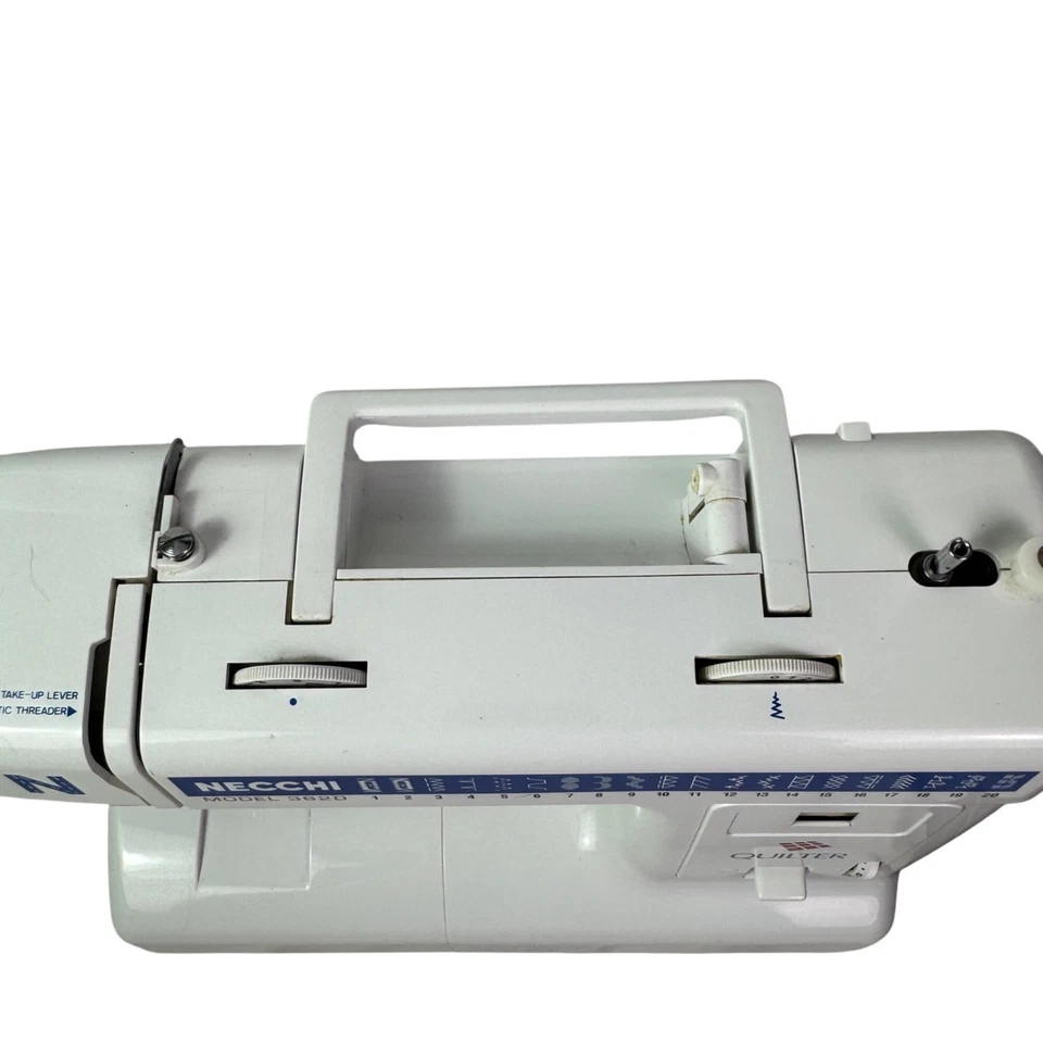 Pedal y accesorios para máquina de coser Necchi Modelo 3620 Quilter Resistente Foto 4 de 4