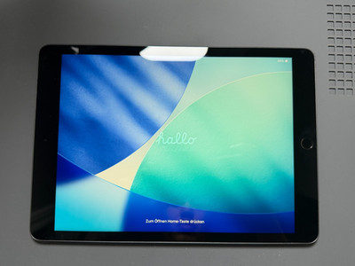 Apple iPad 9th Gen - WiFi Only - 64GB - 10.2'' - Charging port issue