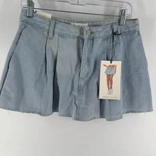 Angel Kiss Skort Womens 7/28 Blue Denim Light Wash Pleated Raw Hem Streetwear