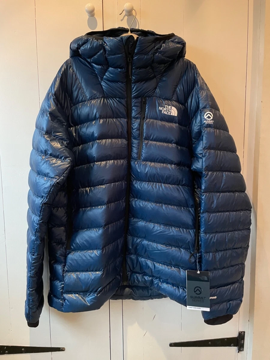 The North Face Men s navy blue Summit down thermal coat hoodie