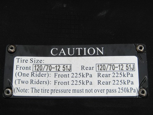 MGB R8 125 E5 2023 3,369 miles riders seat saddle (14762) - Picture 11 of 14