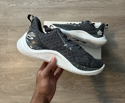 UNDER ARMOUR - カリー10 カリーフロー10｜UNDER ARMOUR（アンダーアーマー）