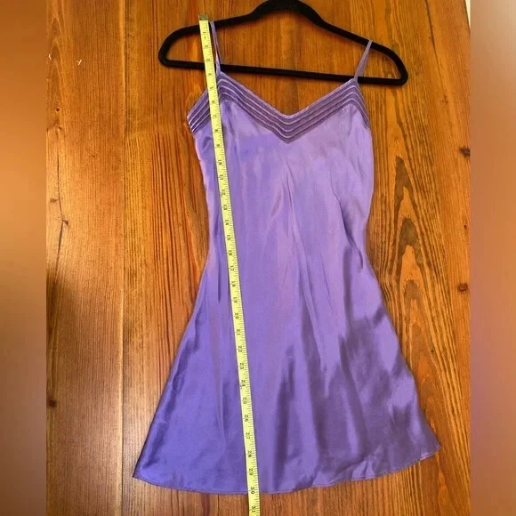 UNDERCOVER Abito Victoria's Secret Y2K Viola 100% Seta Slip XS Ottime Condizioni