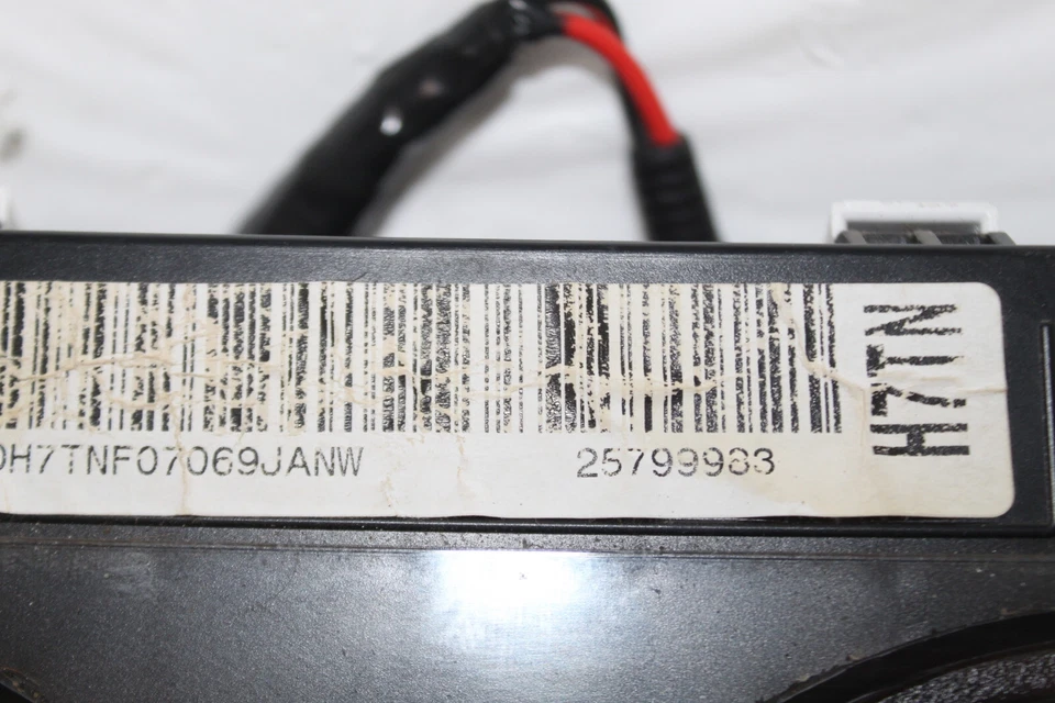 Grupo de velocímetros 2007-10 Chevy Silverado y GMC Sierra 1500 221.474 millas Foto 2 de 3