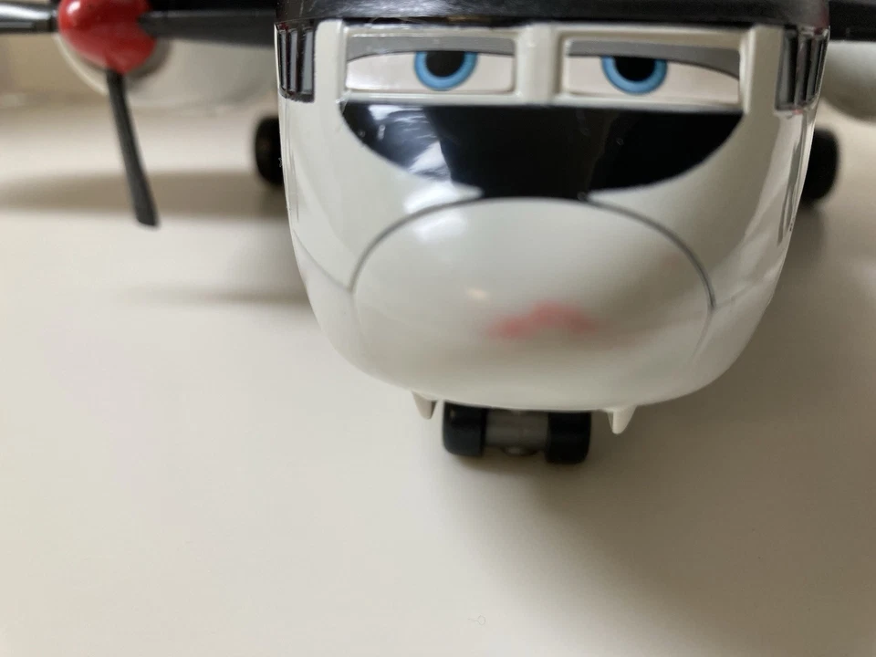 Disney Planes Fire & Rescue Cabbie Cargo Plane PPF 51 Transporter 2013 Mattel - Image 4 of 4