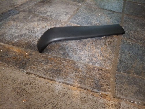 NOS 1989 FORD RANGER TRUCK RIGHT SIDE REAR BUMPER PAD OEM E9TZ-17K832-A