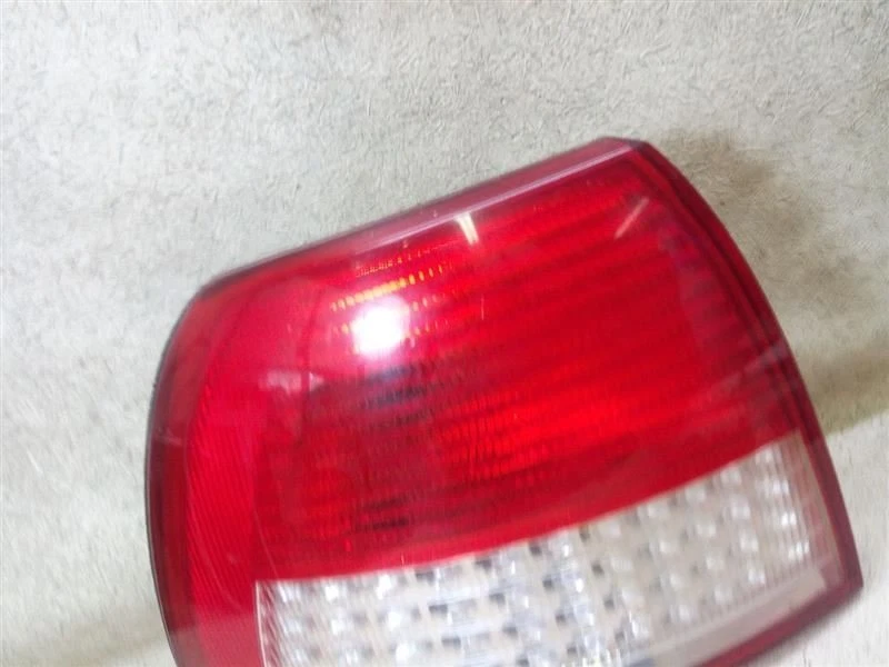 Cuarto de luz trasera izquierda del conductor montado en panel para 00-01 Cadillac Catera 198723 Foto 2 de 4