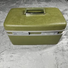 Samsonite Vintage Green Royal Traveller Medalist Train Makeup Case No Key