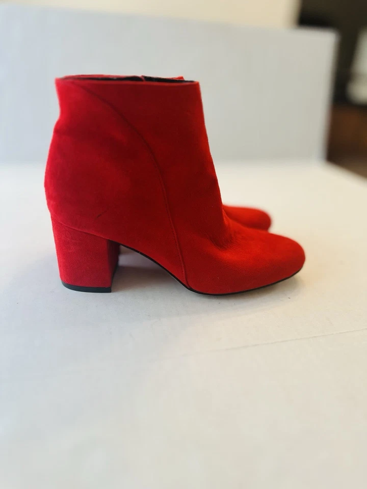 Inc Mujeres Rojo Gamuza 2.5” Botas Tacón Bloque EE. UU. Talla 6M Foto 3 de 4