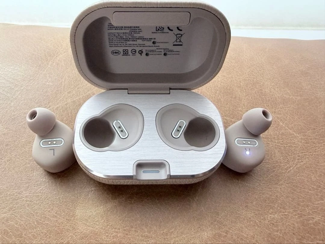 Bang & Olufsen Pink Headphones for Sale | Shop New & Used