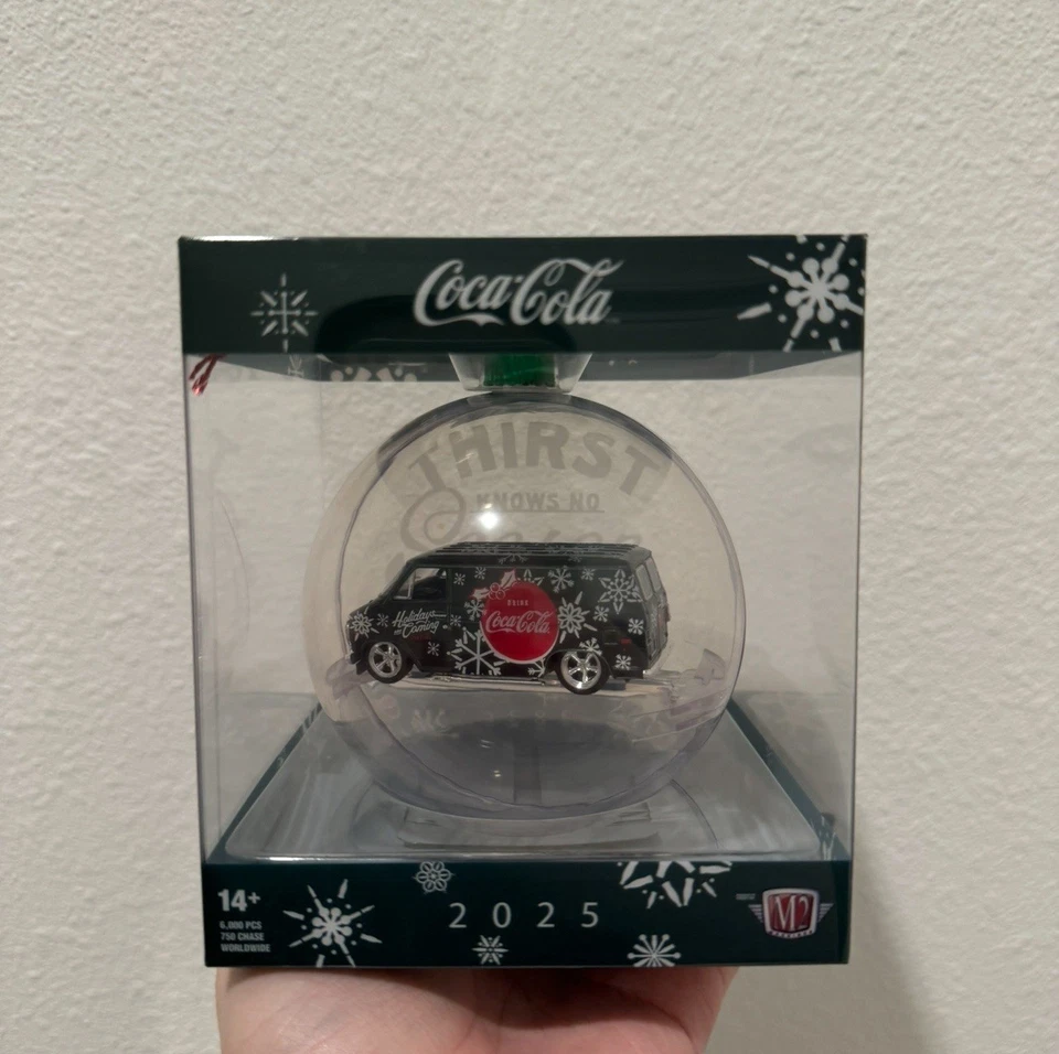 Juego de 9 máquinas M2 2025 adornos navideños Coca-Cola Foto 2 de 4