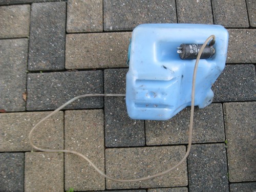 Wasserbehälter Spritzwasserbehälter & Pumpe Seat Toledo 1 I  1L0955453 333955651