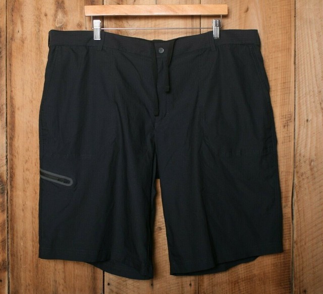 tiger woods collection golf shorts