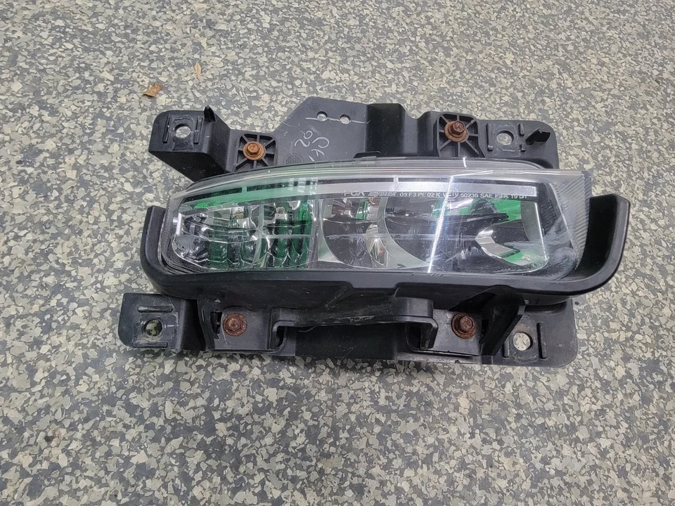 OEM 2019-2024 RAM 3500 OEM RH FRONT RIGHT LED FOG LIGHT ASSEMBLY - Image 2 of 4