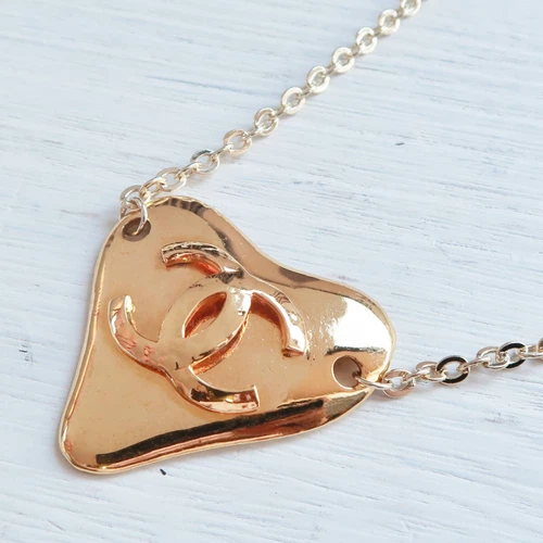Collana CHANEL COCO Mark Cuore Charm Bottone Marca Coco